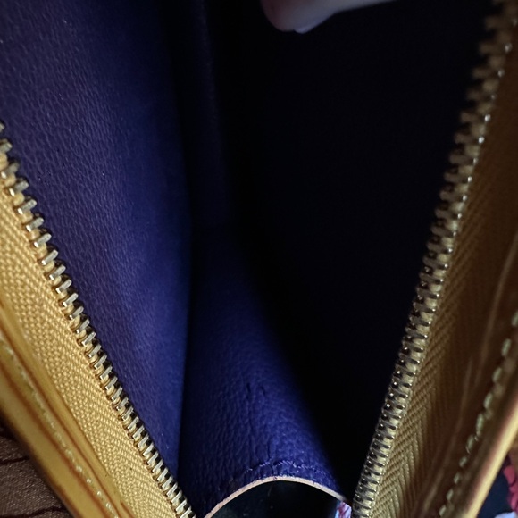 LOUIS VUITTON Yellow Epi Trousse Toilette 15 – Rare Find! - Picture 9 of 9